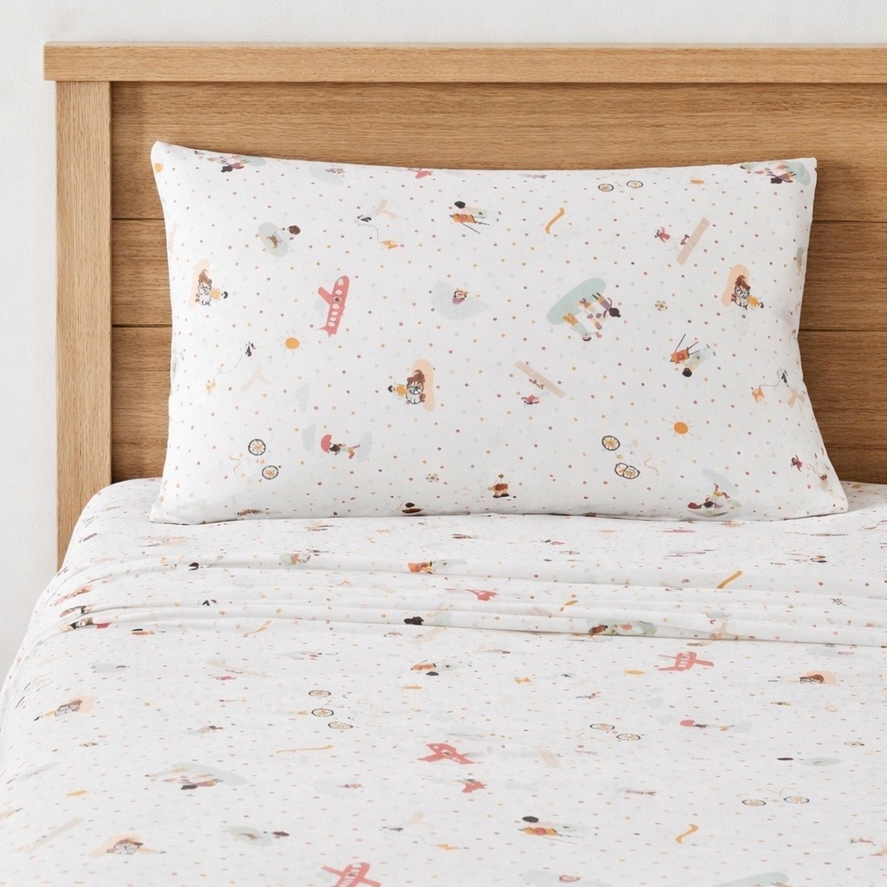 Pillowfort Pals Cotton Sheet Set Full Size Circus Friends Print Brushed Softness